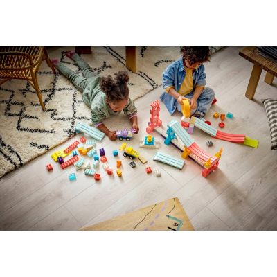 5. LEGO Duplo 10478 - Kreatywne rampy 3 w 1 z pojazdami