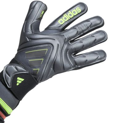 7. Rękawice bramkarskie adidas Copa Pro czarne JN5335