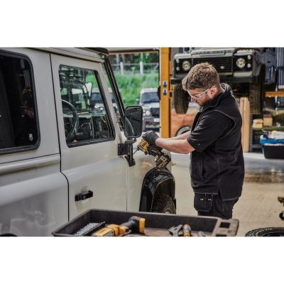 8. Zakrętarka akumulatorowa udarowa DEWALT DCF850NT-XJ klucz udarowy 1/4" 18V Czarny, Żółty