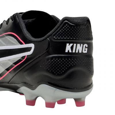 3. Buty piłkarskie Puma King Pro FG/AG 108308 02