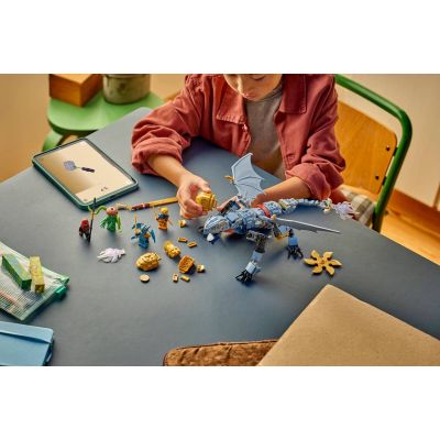 10. LEGO Ninjago 71855 - Bitwa smoka Riyu
