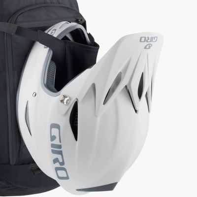 4. Plecak rowerowy enduro Evoc FR Trail Blackline 20 - black rozmiar: s