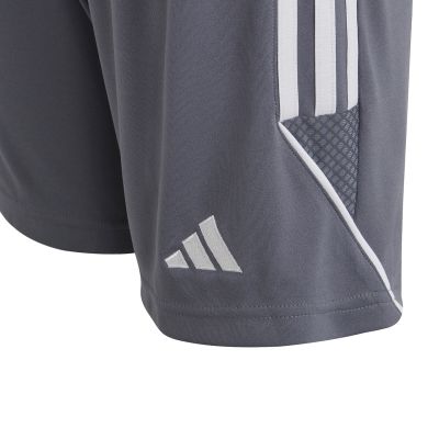 8. Spodenki adidas Tiro 23 League Jr IB8102