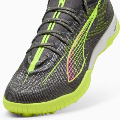 4. Buty piłkarskie Puma Ultra 5 Pro Cage M 108173-03