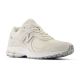 3. Buty New Balance M M2002WC