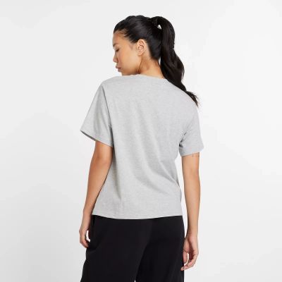 13. Koszulka New Balance Sport Jersey Relaxed Logo W WT43583AG