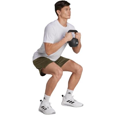 11. Koszulka adidas Train Essentials Seasonal Training Graphic M IJ9603