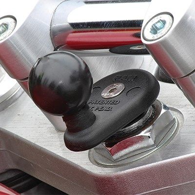 3. RAM MOUNT podstawa montażowa w trzon widelca RAM-B-342U