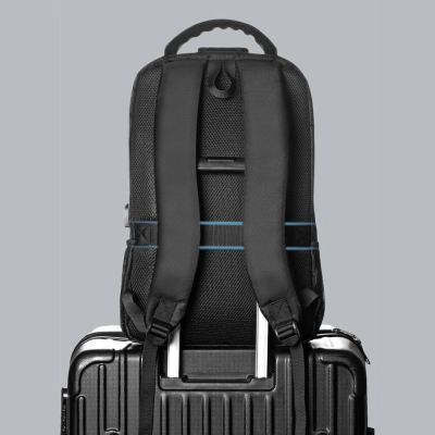 4. Plecak wodoodporny na laptopa Vention KRK 20l z portem USB i blokadą antykradzieżową czarny