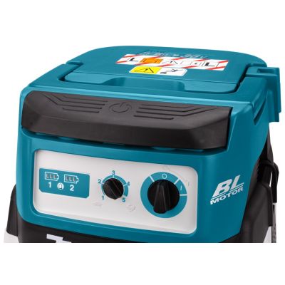 7. Makita Odkurzacz 2x18V DVC155LZX2 15L LXT