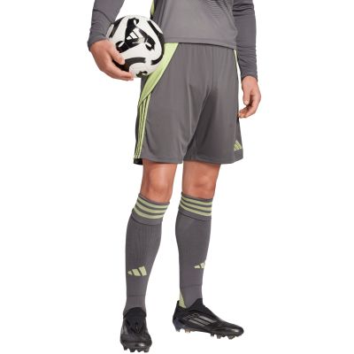 11. Spodenki adidas Tiro 24 M JN1993