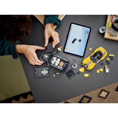 7. LEGO Speed Champions 76924 Mercedes-AMG G 63 i Mercedes-AMG SL 63