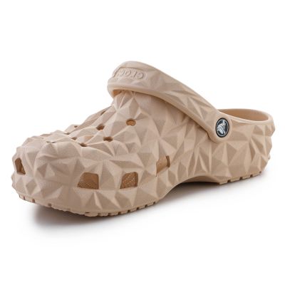 3. Klapki Crocs Classic Geometric Clog 209563-2DS