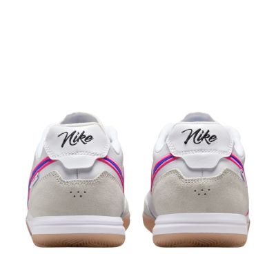 3. Buty piłkarskie Nike Tiempo Streetgato białe HQ7017 146