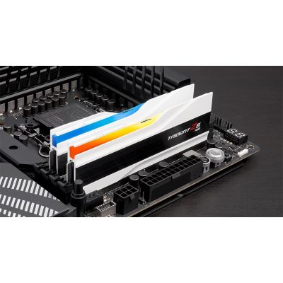 7. Pamięć DDR5 32GB PC 6000 CL36 G.Skill KIT (2x16GB) 32-TZ5RW RGB