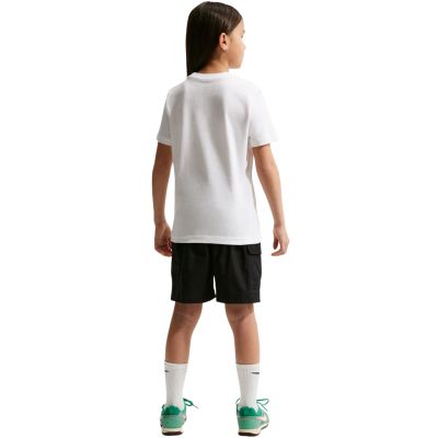 7. Koszulka dla dzieci Nike Sportswear biała IM9534 100