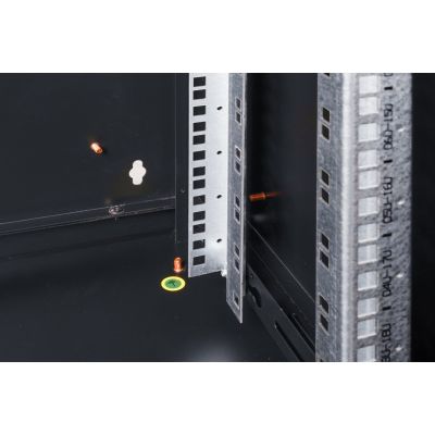 16. Digitus Szafa sieciowa wisząca Unique 19" 20U rack 600x450, drzwi szyba, czarny, niedzielona, złożona, 100kg