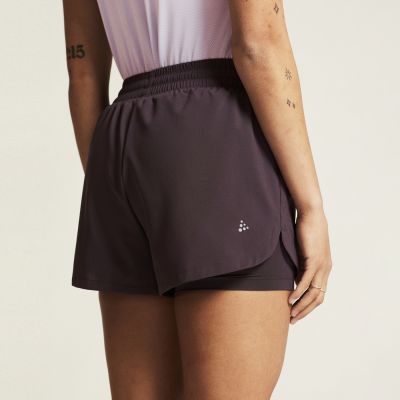 4. Spodenki Craft Adv Essence 2-IN-1 Shorts 2 W 92800660014