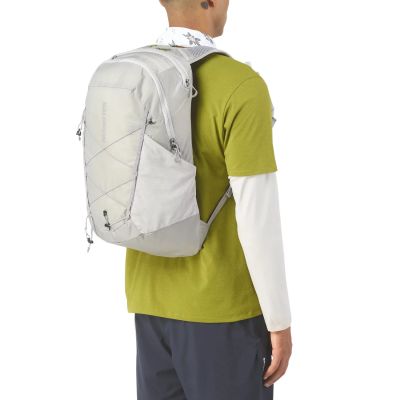 4. Salomon XT 25 Backpack LC2857600 Szare One size