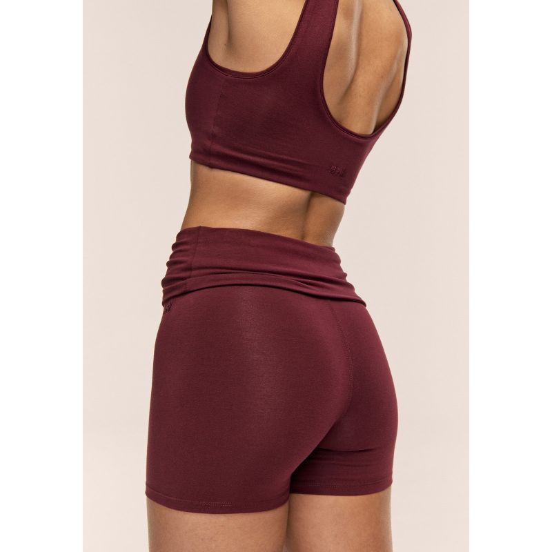 2. Legginsy treningowe damskie CASALL Sublime Folded Hotpants kolor bordowy