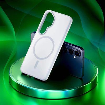 9. Etui 3mk Smoke MagCase na Samsung Galaxy S26 - białe
