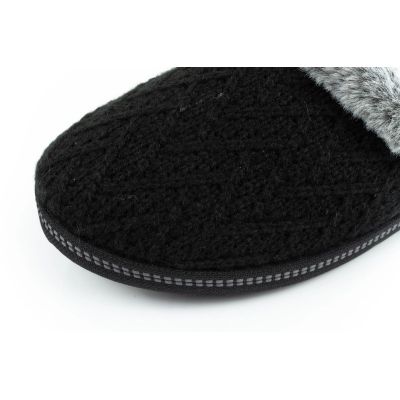 34. Kapcie Skechers W 167225/BLK