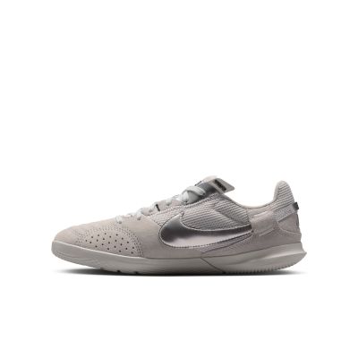2. Buty Nike Junior Streetgato IN HM8757-001