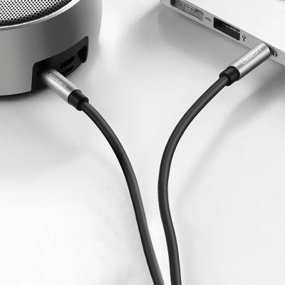 4. Kabel Ugreen AV119 10737 audio mini jack 3,5mm / mini jack 3,5mm 5m - czarny