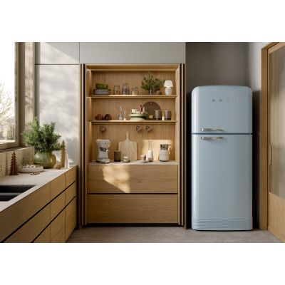 2. SMEG Ekspres do kawy (ECF02CREU) creme
