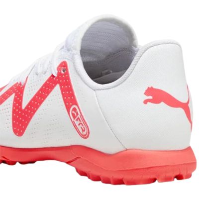 11. Buty piłkarskie Puma Future Play TT Jr 107391 01