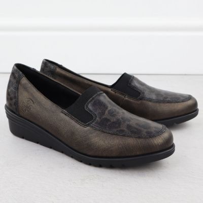 3. Skórzane półbuty damskie na koturnie brązowe Rieker L5351-90