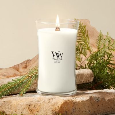 3. Świeca duża WHITE TEAK WOODWICK