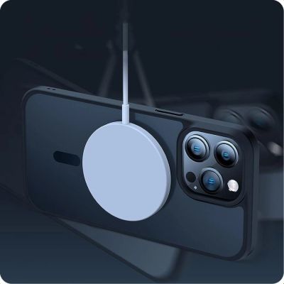 4. Etui Tech-Protect MagMat MagSafe na iPhone 15 - czarny mat