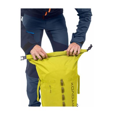 6. ORTOVOX TRAD 30 DRY 30 l Żółty