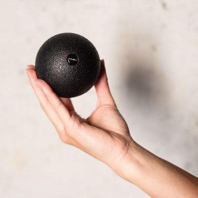 18. Pojedyńcza piłka do masażu HMS BLM01 8CM 
