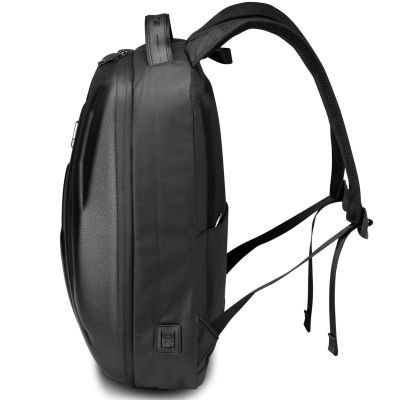 3. PLECAK LAPTOPOWY Z PORTEM USB SEMI LINE