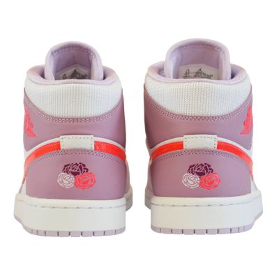 6. Buty Air Jordan 1 Mid Valentine's Day - DR0174-500