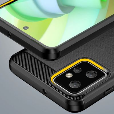 6. Carbon Case etui do Motorola Moto G Power 2023 elastyczny silikonowy karbonowy pokrowiec czarne