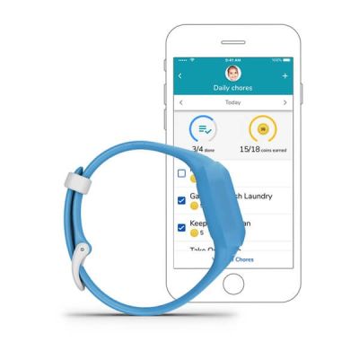 2. Opaska sportowa dziecięca Garmin Vivofit Jr.3 Blue Stars