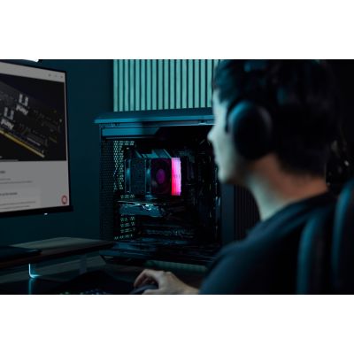 9. KINGSTON DDR4 16GB 3200MT/s CL16 DIMM FURY Renegade RGB