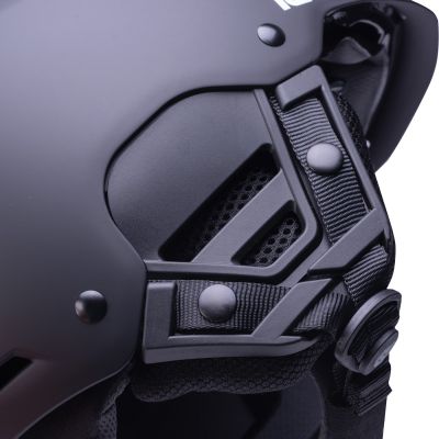 5. Kask Iguana Higni 92800622353