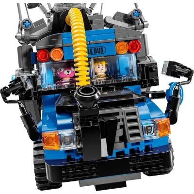 4. LEGO FORTNITE 77073 Bus bojowy