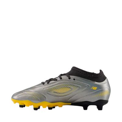 4. Buty piłkarskie dla dzieci New Balance Tekela Team Low Laced V5 FG NBYT3FL5LB