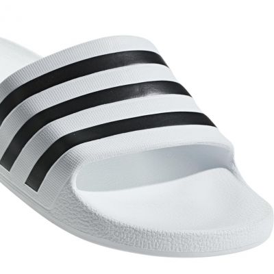 4. Klapki adidas Adilette Aqua F35539