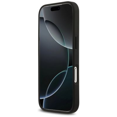 4. Etui BMW M Kevlar Lines & Logo MagSafe na iPhone 17 Pro - czarne