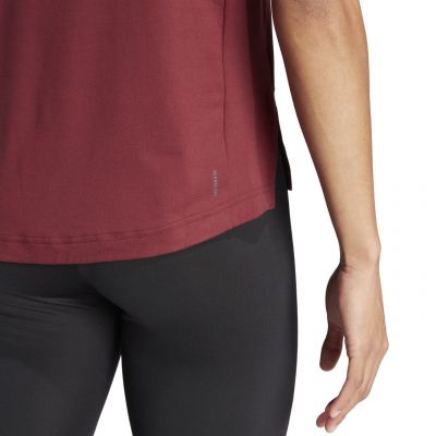 6. Koszulka adidas Versatile Tee W IL1365