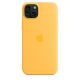 6. Silikonowe etui Apple z MagSafe Sunshine, do iPhone 15 Plus, MWNF3ZM/A