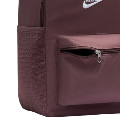 5. Plecak Nike Heritage 2.0 brązowy IB4343 502