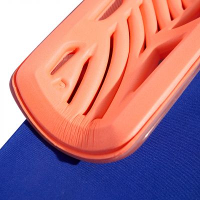 3. Ochraniacze piłkarskie adidas Tiro League JD6026