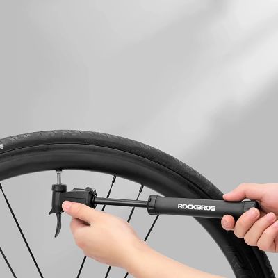 4. Mini pompka rowerowa ROCKBROS TM-1701P 80 PSI do wentyli Presta i Schrader - czarna